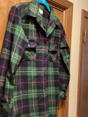 Women’s Green Plaid Button-Down Shirt XS